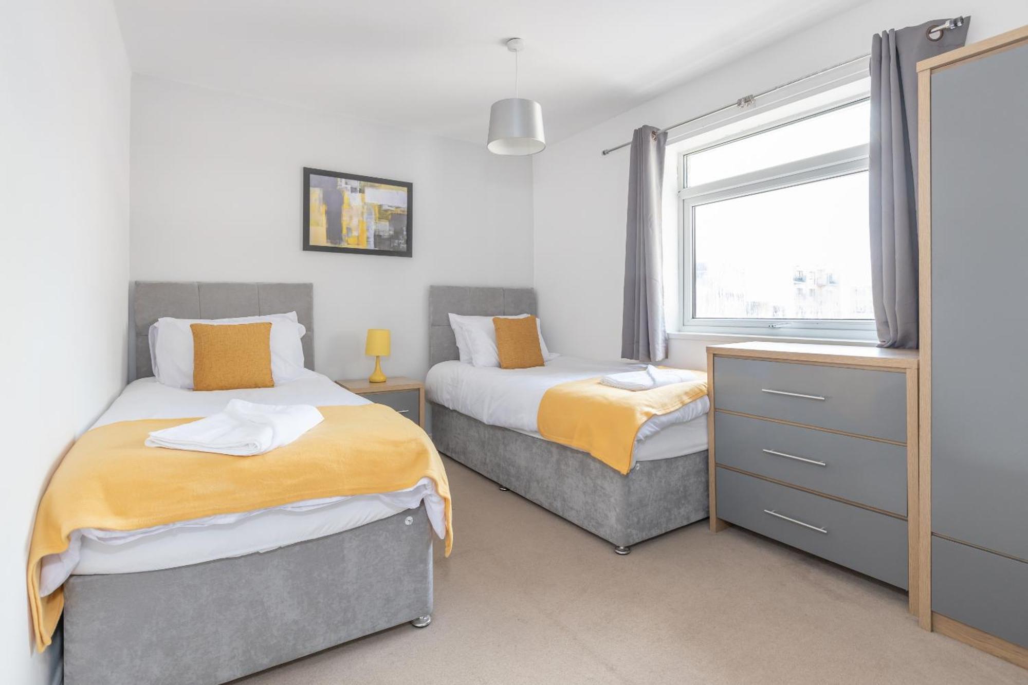 Appartamento Opp B'Ham - Freshly Refurbished Walls And Carpets! Big Savings Booking 7 Days Or More! Marston Green Esterno foto